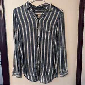 AMERICAN Eagle Boyfriend Fit Shirt